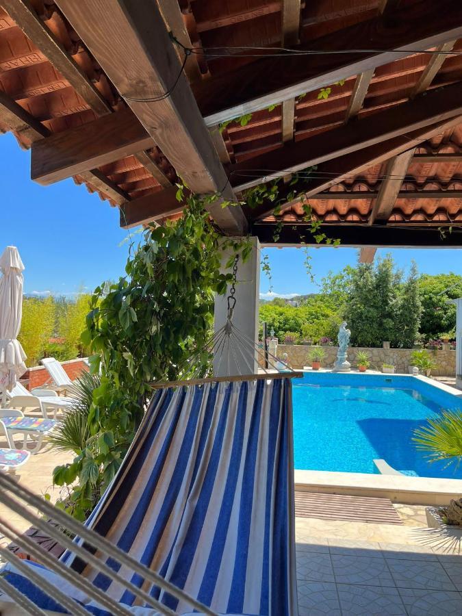 Apartment Gorana With Swimming Pool Jelsa (Hvar)